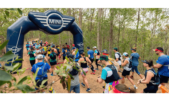 Guzzler Ultra Distance Trail Run Brisbane Queensland start 550x330px