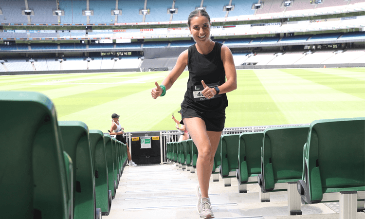 Stadium Stomp MCG Thumbs up